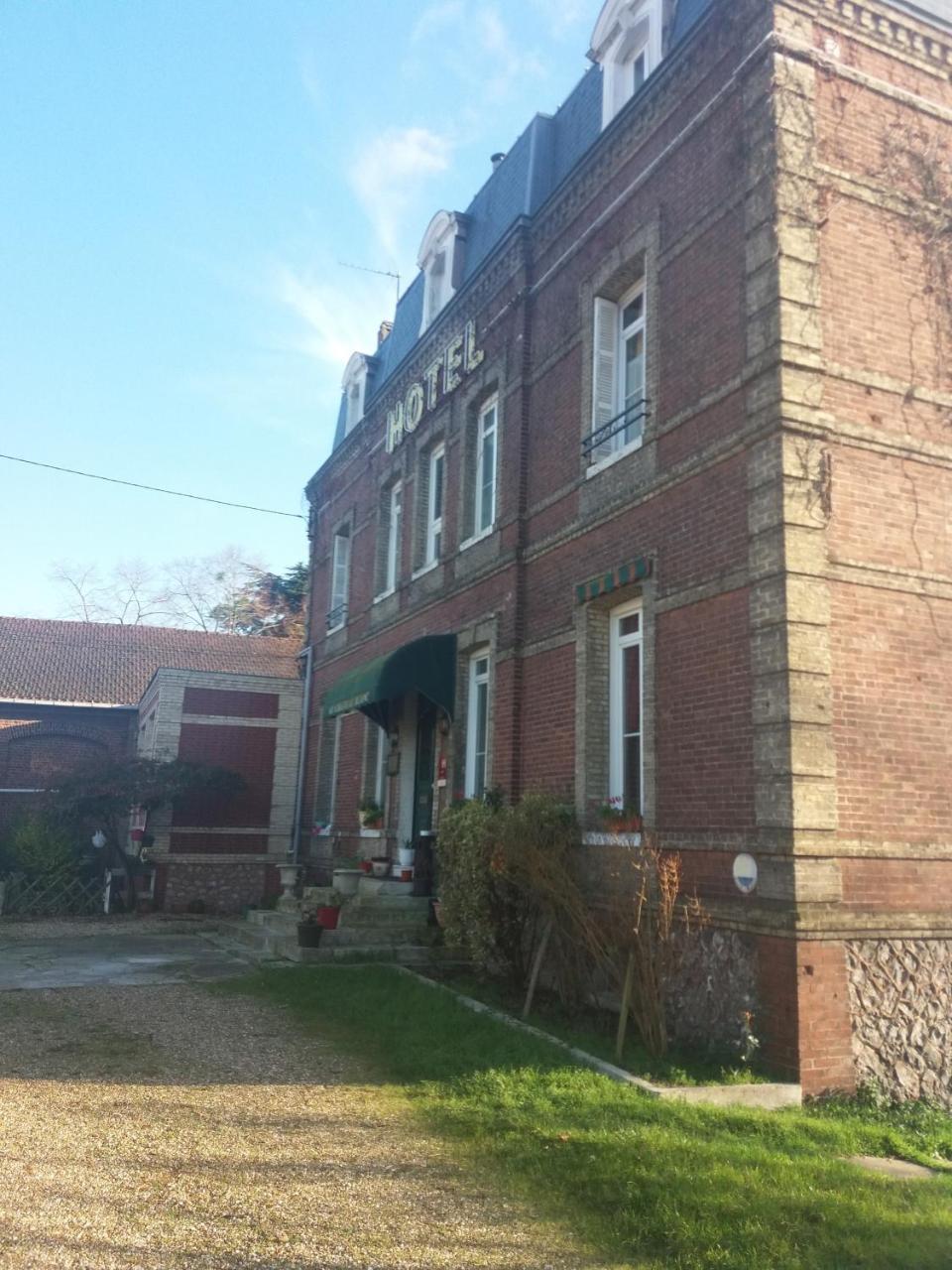 אלבוף Hotel Du Chateau Blanc מראה חיצוני תמונה
